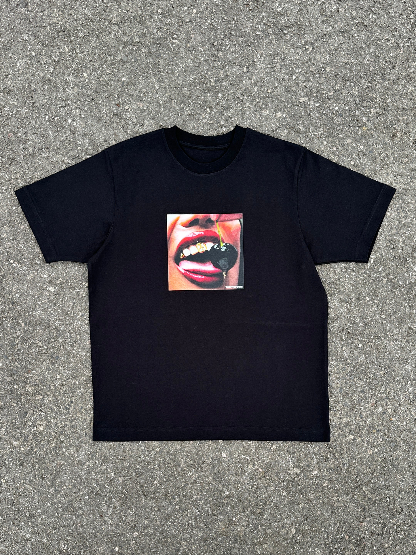 Black - ‘Grillz’ Tee.