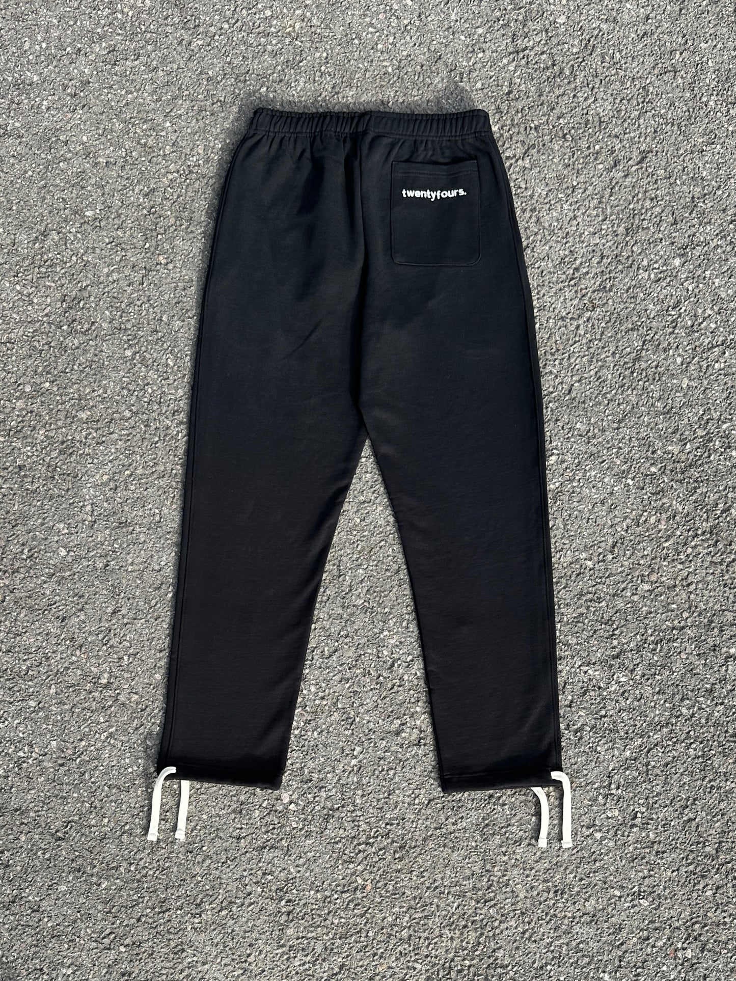 timeless joggers. V2